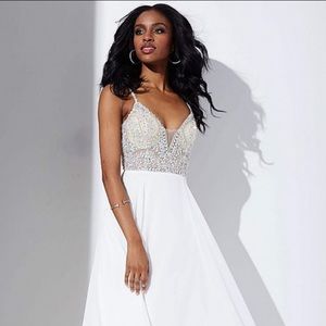 JVN by Jovani Open Back Beaded Bodice OFF WHITE Dress JVN33701 SIZE 8